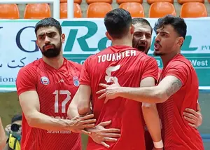 استقلال سریع حریفش را به صدر برگرداند