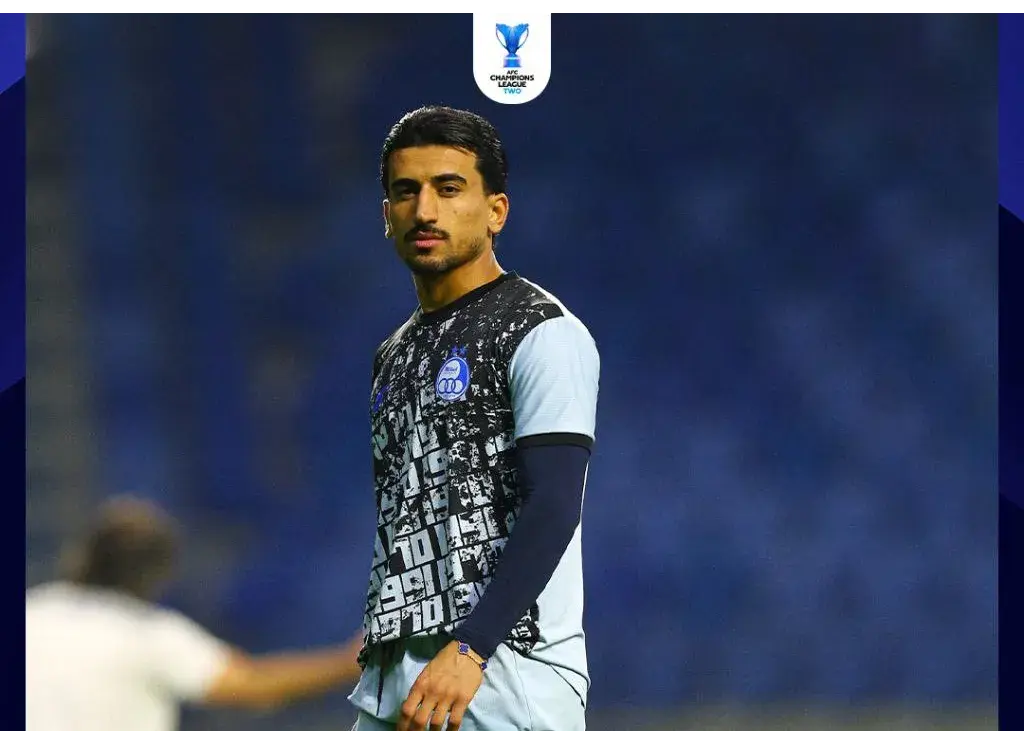 بازوبند کاپیتانی استقلال دوباره به صالح رسید