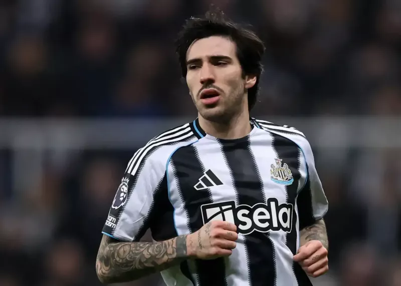 موضع قاطع: ستاره پرطرفدار ایتالیا فروشی نیست