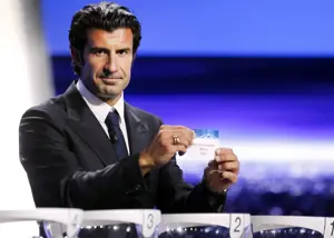 توصیه جالب فیگو به رئال مادرید: آب بنوشید!