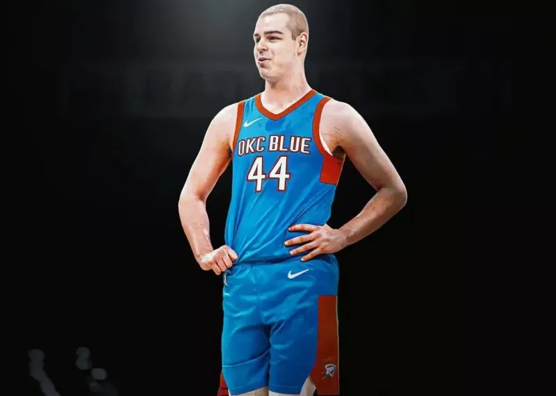 جوان ۲۰ ساله سرطان و رباط صلیبی را شکست داد!