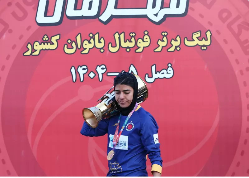 تکراری‌ترین خبر: این خاتونِ دوباره قهرمان!