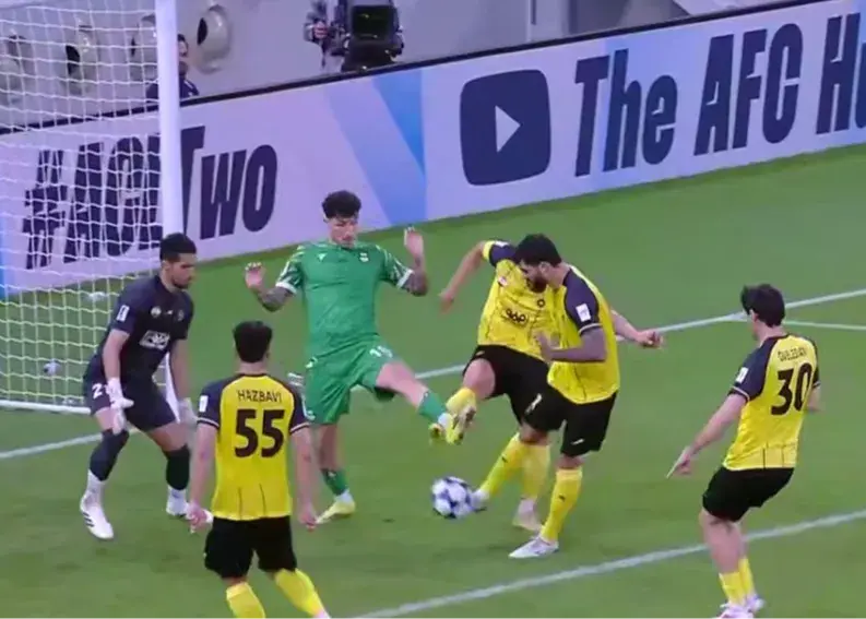 هیونگ جین مانع باخت سپاهان! (عکس)