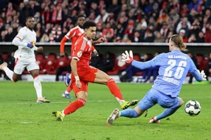 ترکیب احتمالی بایرن مونیخ | رقابت صدر و قعر