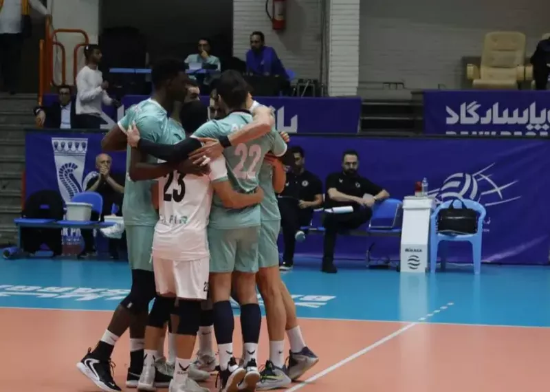 پیکان یک بازی را برد اما شش امتیاز گرفت