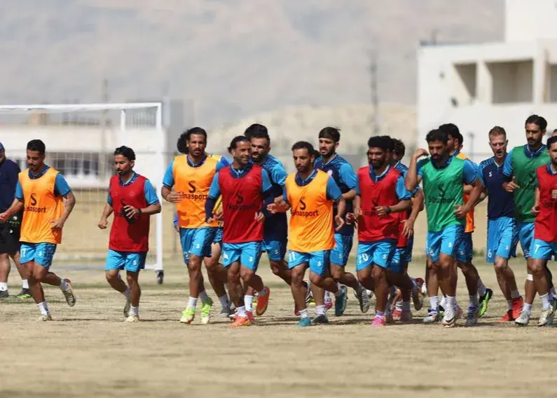 مرد صعود به لیگ برتر مشغول کار است(عکس)