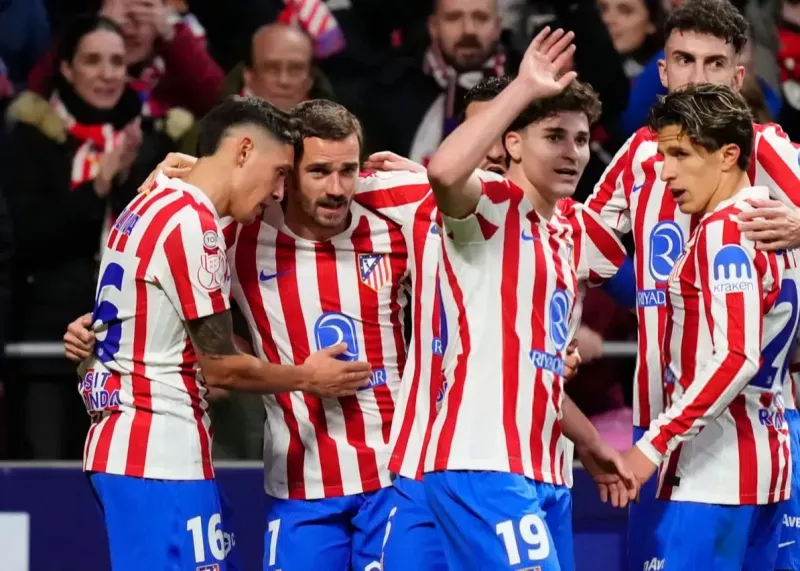 زنده از بازی توفانی: اتلتیکو مادرید 4 - بارسلونا صفر!