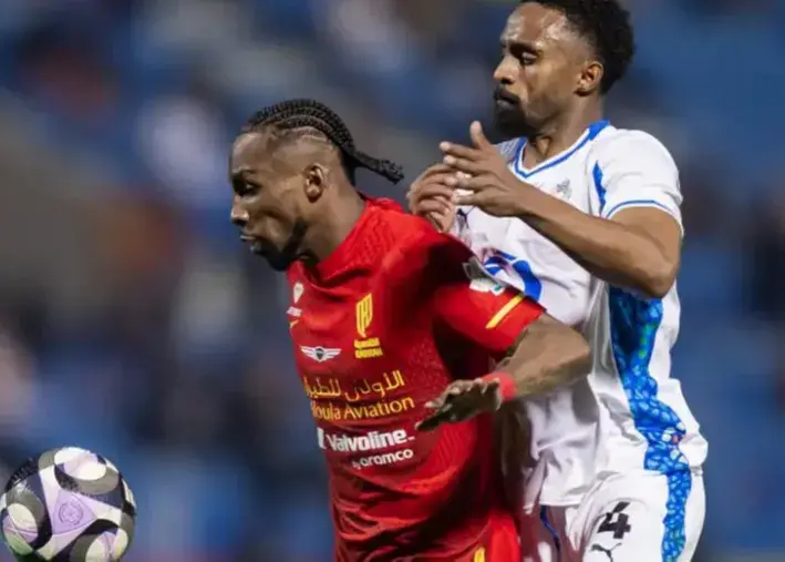 دعوا و گردن‌گیری در لیگ عربستان (عکس)