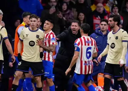 رفتار غیرحرفه‌ای: کری عجیب سیمئونه برای یامال!