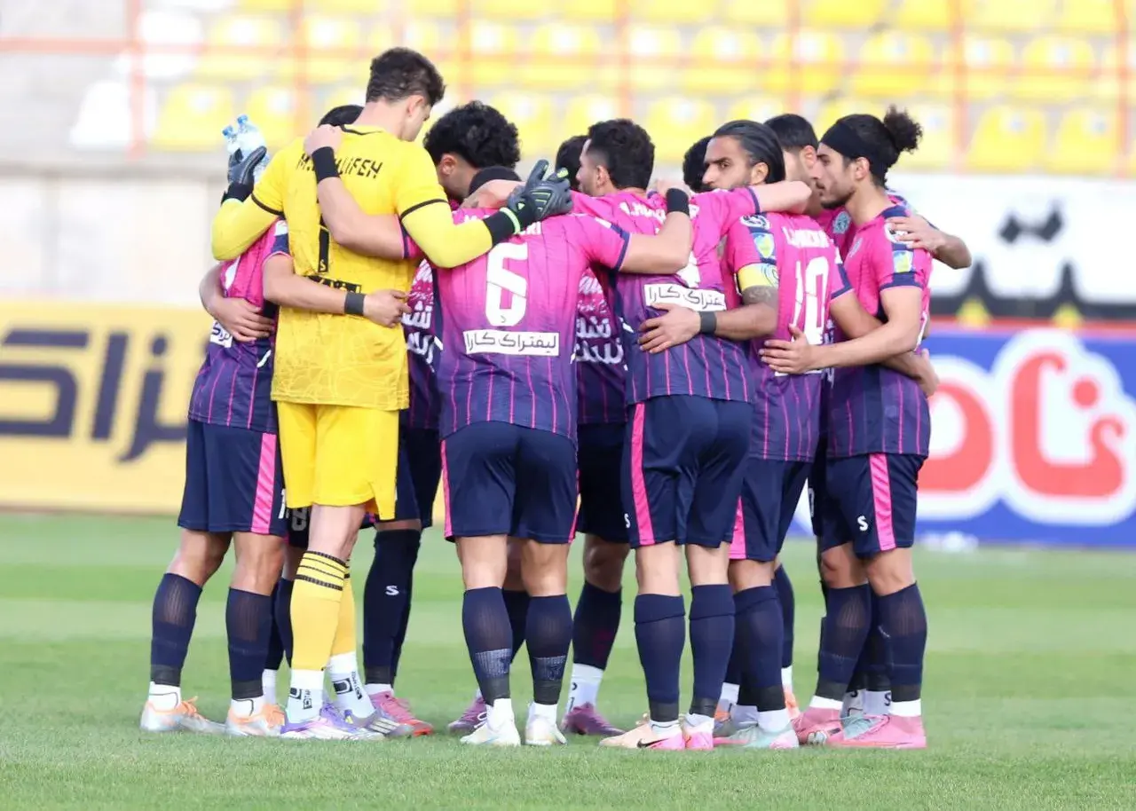 رونمایی از ۱۱ بازیکن آلومینیوم مقابل پیکان