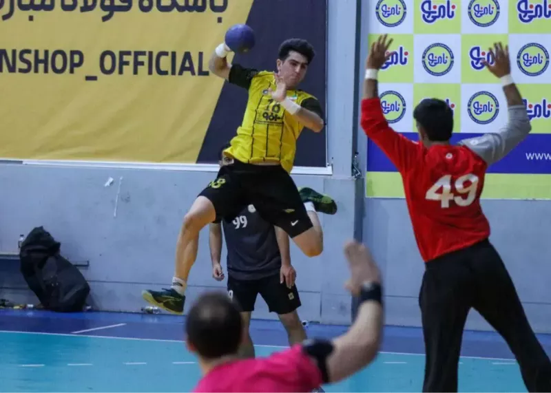 پایان یک هفته هیجان انگیز با صدرنشینی استقلال