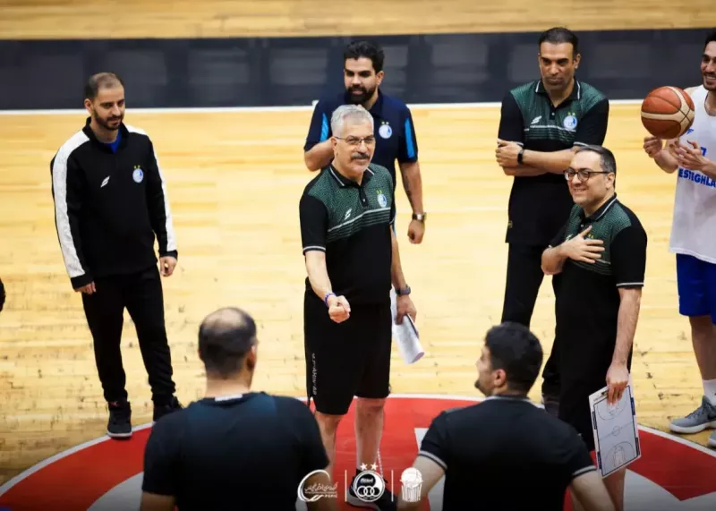 شاهین‌طبع استقلال را برای قهرمانی تمرین داد