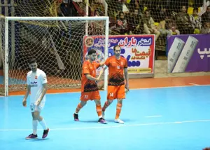 بریس پدیده سالنی‌باز در برابر صدرنشین سوخت