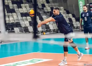 عبادی‌پور ٢٠ گرفت: تیمش به سقوط نزدیک‌تر شد 