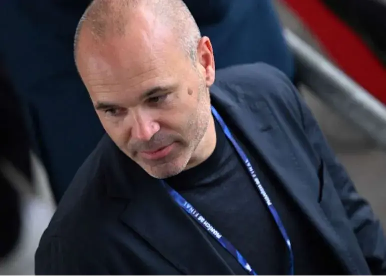 جنجال اینیستا در مراکش: سفیر یا مدیر فنی تیم ملی