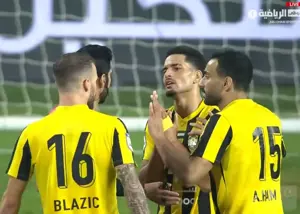 شهریار را در ابوظبی زدند! (عکس)