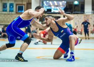 ستاره کشتی دنیا همچنان تشنه مبارزه(عکس)