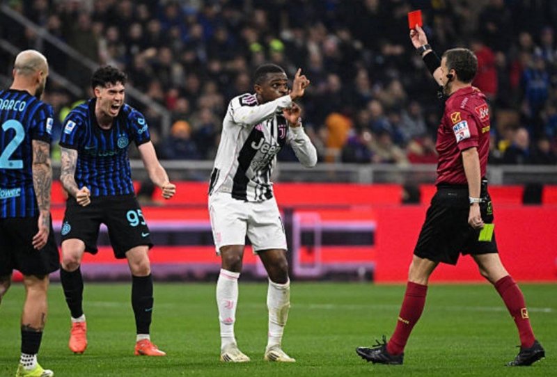 شکایت داور جنجالی: تهدید به مرگ شدم