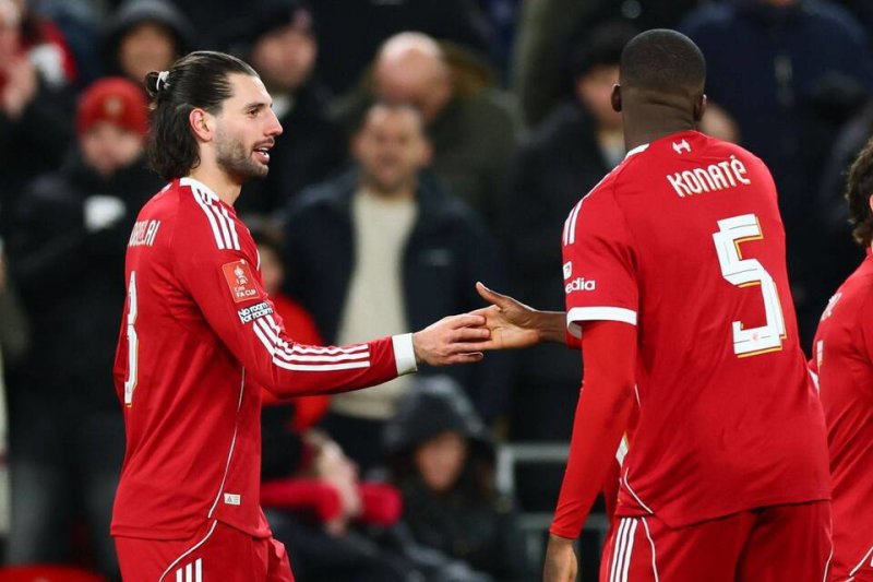 ترکیب احتمالی لیورپول | با تمام توان برای سهمیه