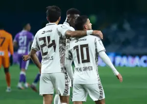 قایدی قهرمان سابق آسیا را شش تایی کرد