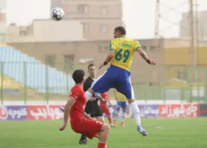 اتفاق ویژه در آبادان: فوتبال با گزارش عربی!