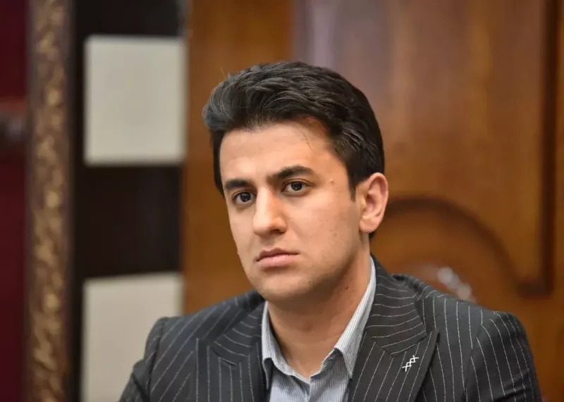 دیگر عاجز شدهایم و منتظر اجرای عدالت هستیم