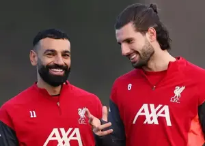 صلاح مبهوت ستاره لیورپول: به خاطر او جام میبریم
