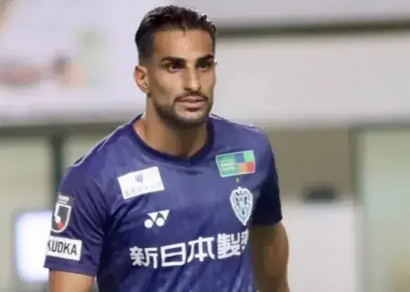 شهاب زاهدی مقابل قهرمان ژاپن