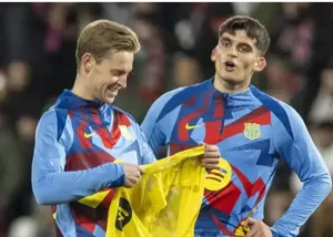 نگرانی بارسلونا: دو ستاره در آستانه محرومیت