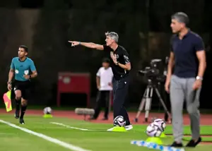 نورالدین آمد، اخراج سرمربی اسپانیایی در ریاض