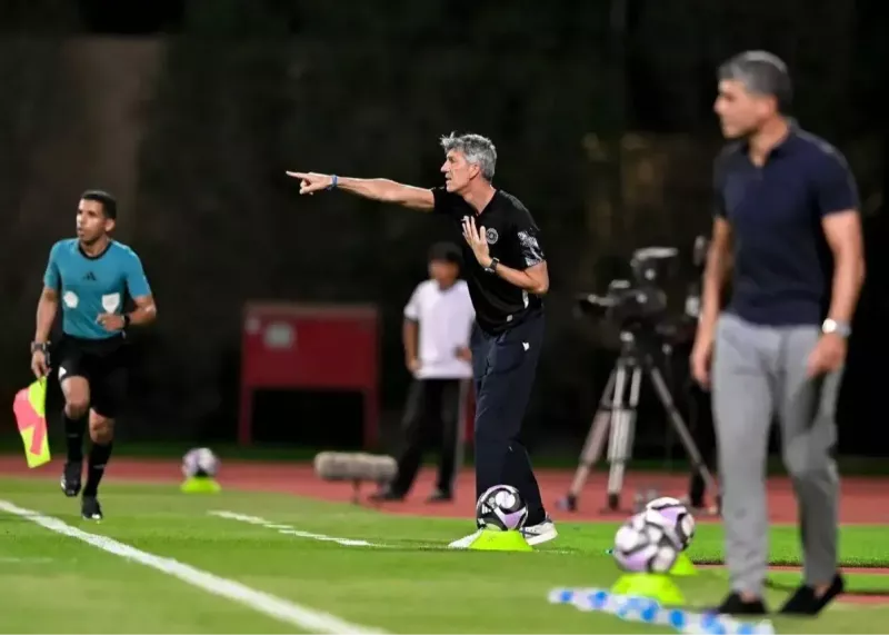 نورالدین آمد، اخراج سرمربی اسپانیایی در ریاض