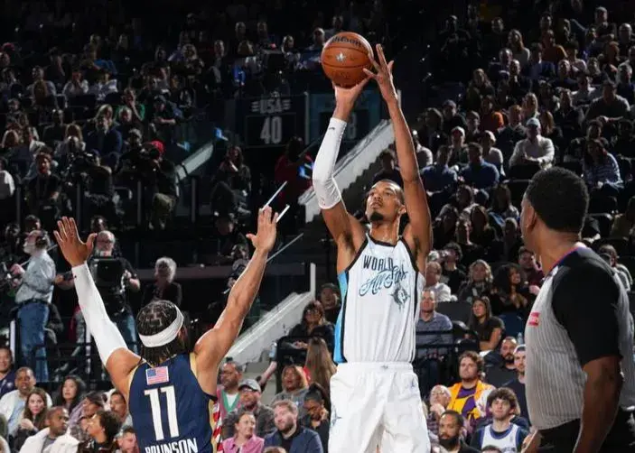 ومبانیاما: ناجی آبروی از دست رفته آل‌استار