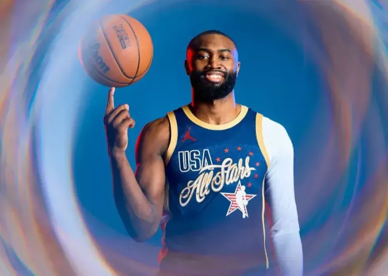 ستارهی NBA در قفس مرگبار UFC!