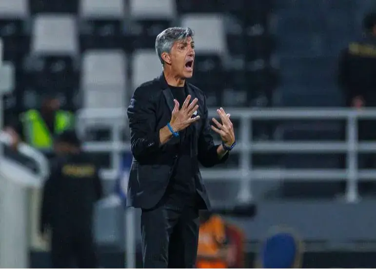 آلگواسیل به عربستانی‌ها: تا آخرین ریال پولم را نقد می‌خواهم!