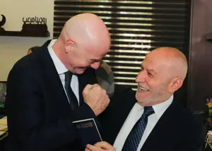 رئیس فیفا تابعیت لبنانی گرفت!