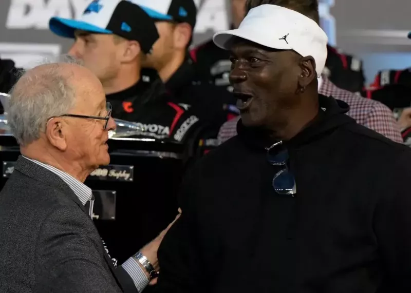 قهرمانی مایکل جردن در پیست سرعت و اتوموبیل‌رانی! 