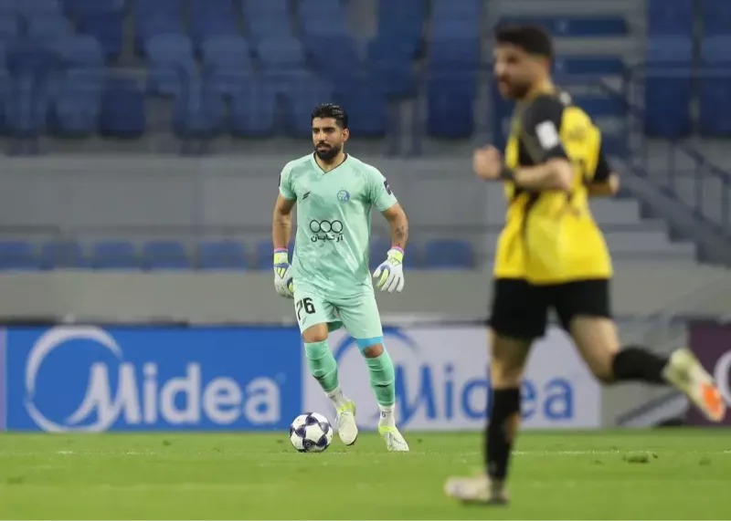 فرعباسی روی زمین و هوا به توپ نرسید!