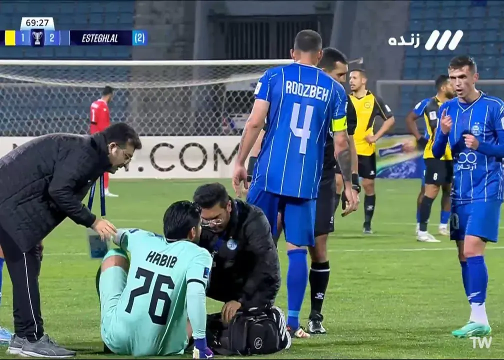 تشر آسانی به فرعباسی: ما گل می‌خواهیم! (عکس)