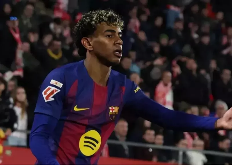 آرنائو مارتینس: مردی که یامال را خفه کرد!