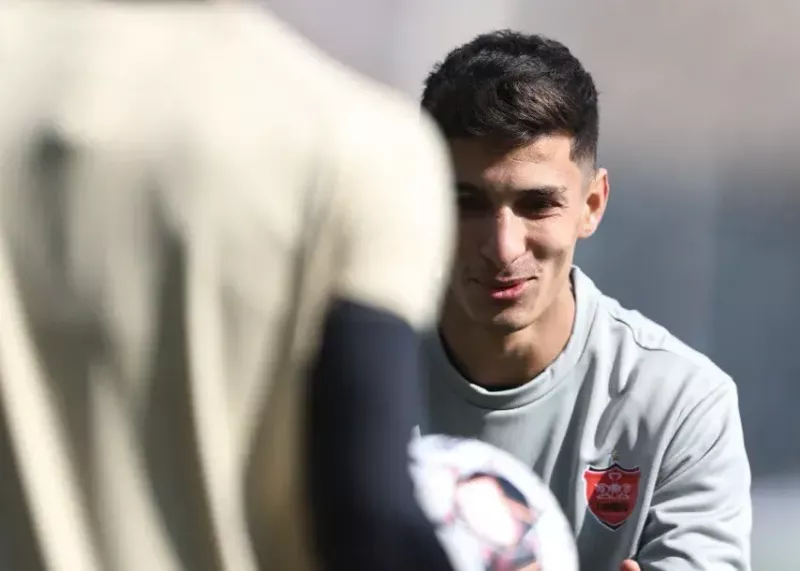 ستاره پرسپولیس، دبی به جای زمین شماره سه