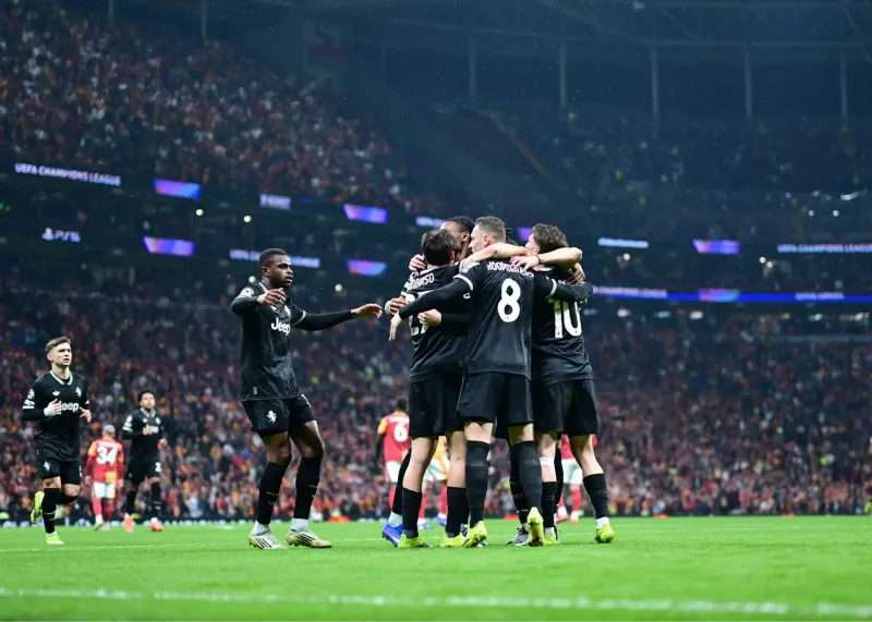 زلزله 60 ثانیه‌ای استانبول: توپ را کاشتند و گل کردند!