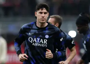 باستونی: از کسانی که به من گفتند احمق، ممنونم!