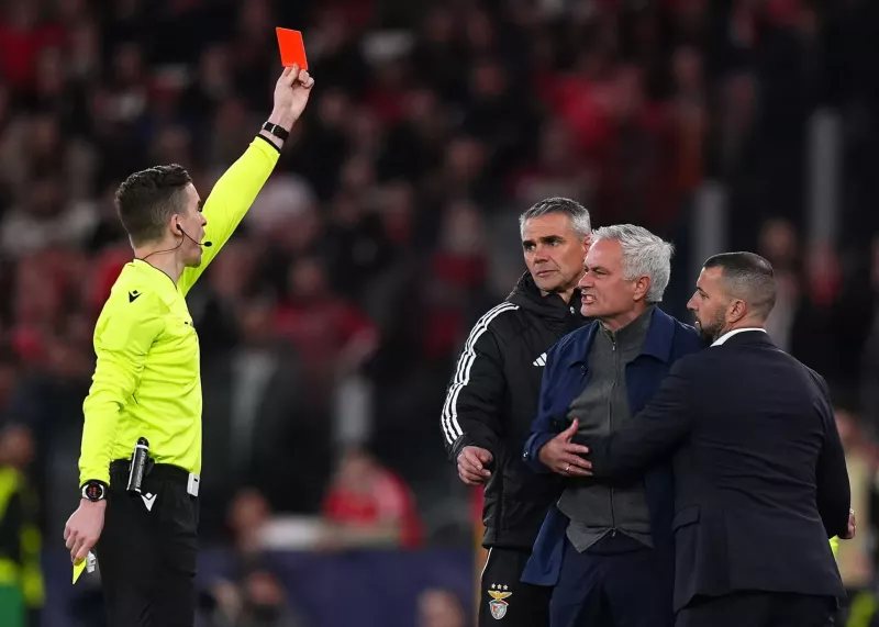 شوی آخر شب آقای خاص: اخراج و داد و فریاد