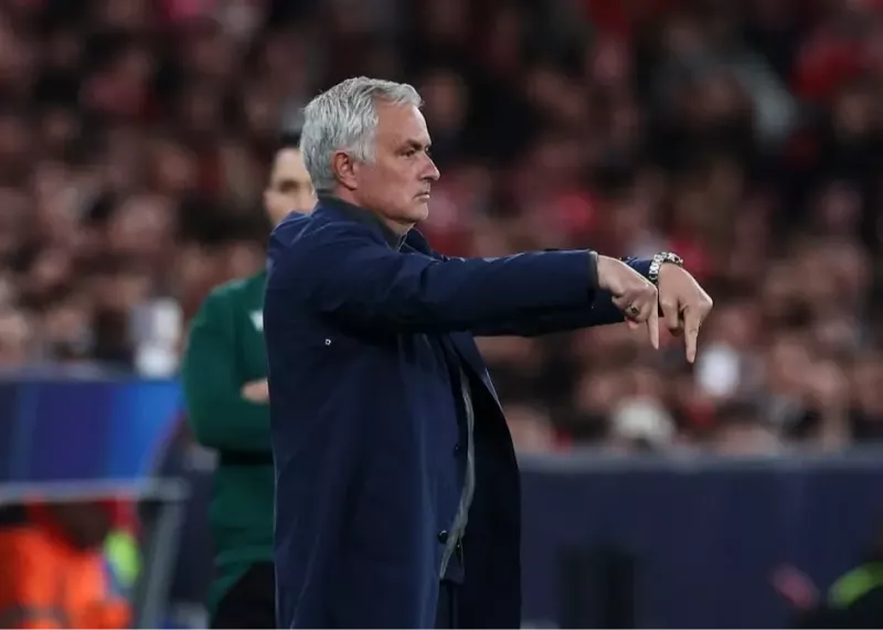 مورینیو: چرا وینیسیوس احمقانه رفتار میکند؟