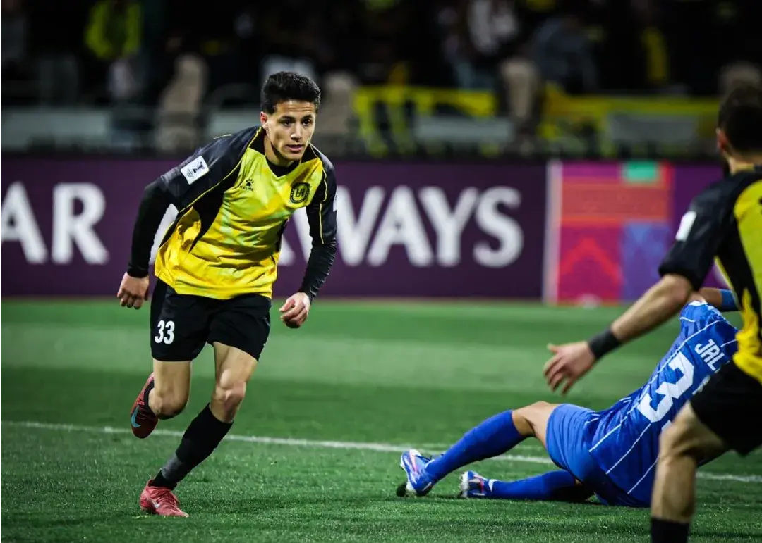 الحسین با برد تاریخی بر استقلال در آسمان امان درخشید