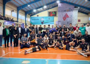 بد‌ون حتی یک ملی‌پوش جام را بالای سر بردند