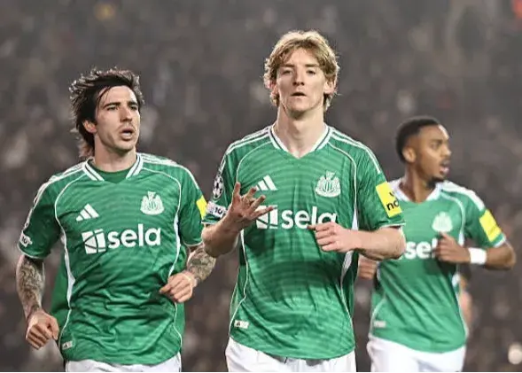 پوکر در باکو: گوردون آذربایجان را به آتش کشید