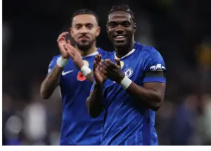 تمرین عجیب ستاره چلسی با واقعیت مجازی!