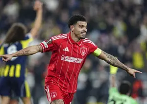 فنرباغچه ۰-۳ فارست: شب رویایی در ترکیه!