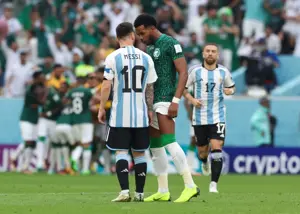 پشتپرده درگیری لفظی مدافع عربستانی با مسی